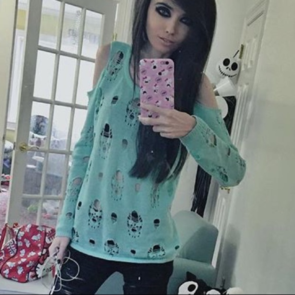 Skeleton sweater